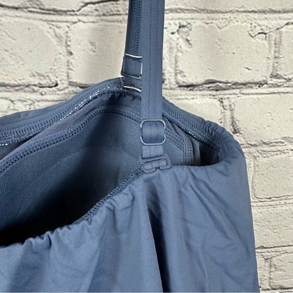 Coco Reef Contours Ruffle Patented Shapemaker® Bandeau One Piece Swimsuit 14/38C - Picture 7 of 8